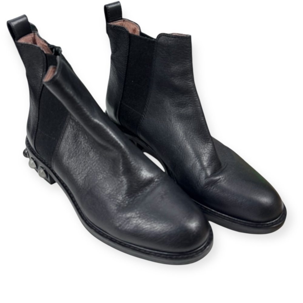 Louis et Cie Anthropologie black pearl heel Lo Cenda ankle boots  leather 8
